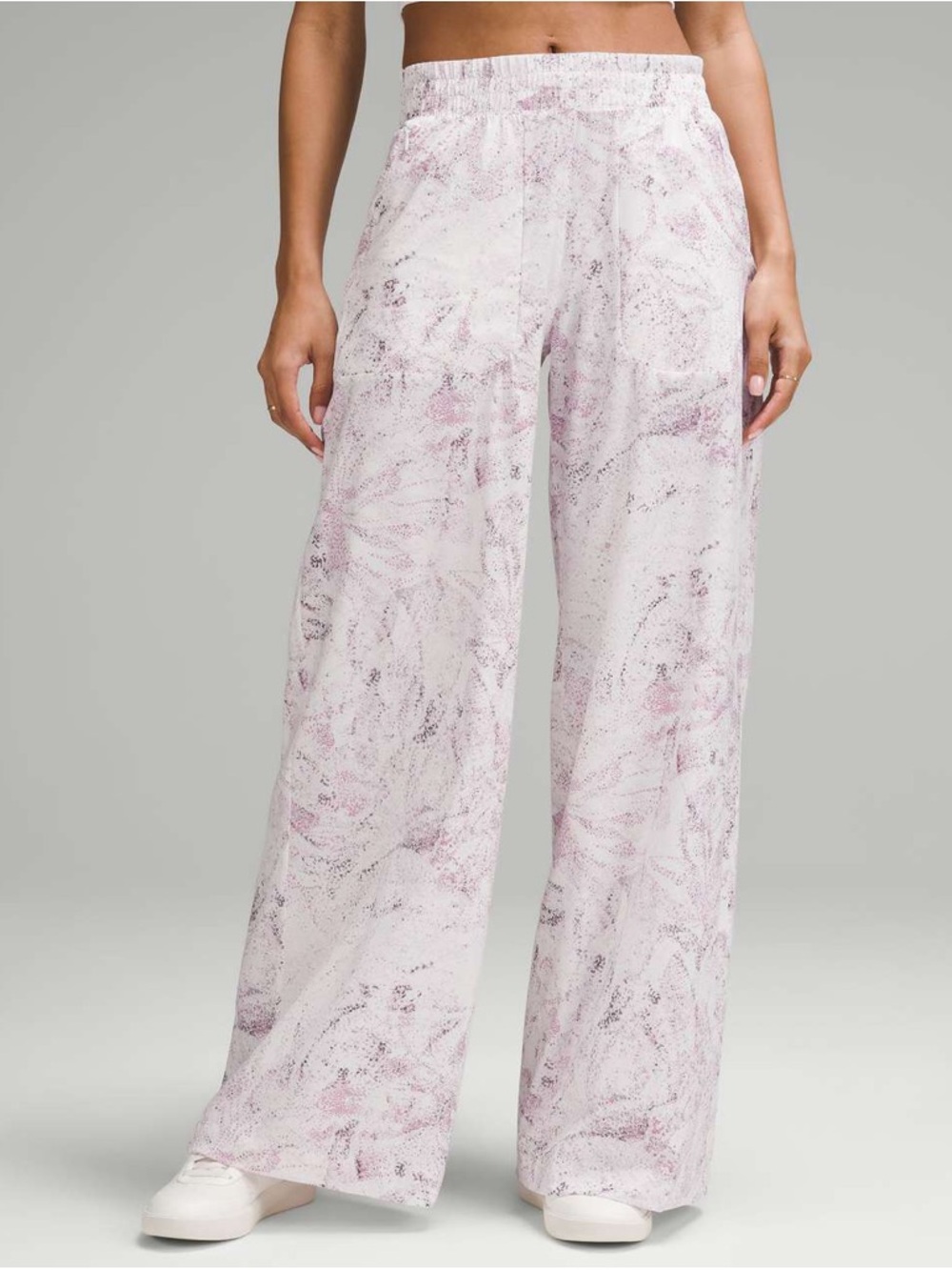 lululemon Swift Mid-Rise Wide Leg Pants Gossamer Floral Vital Pink Multi - Picture 2 of 5